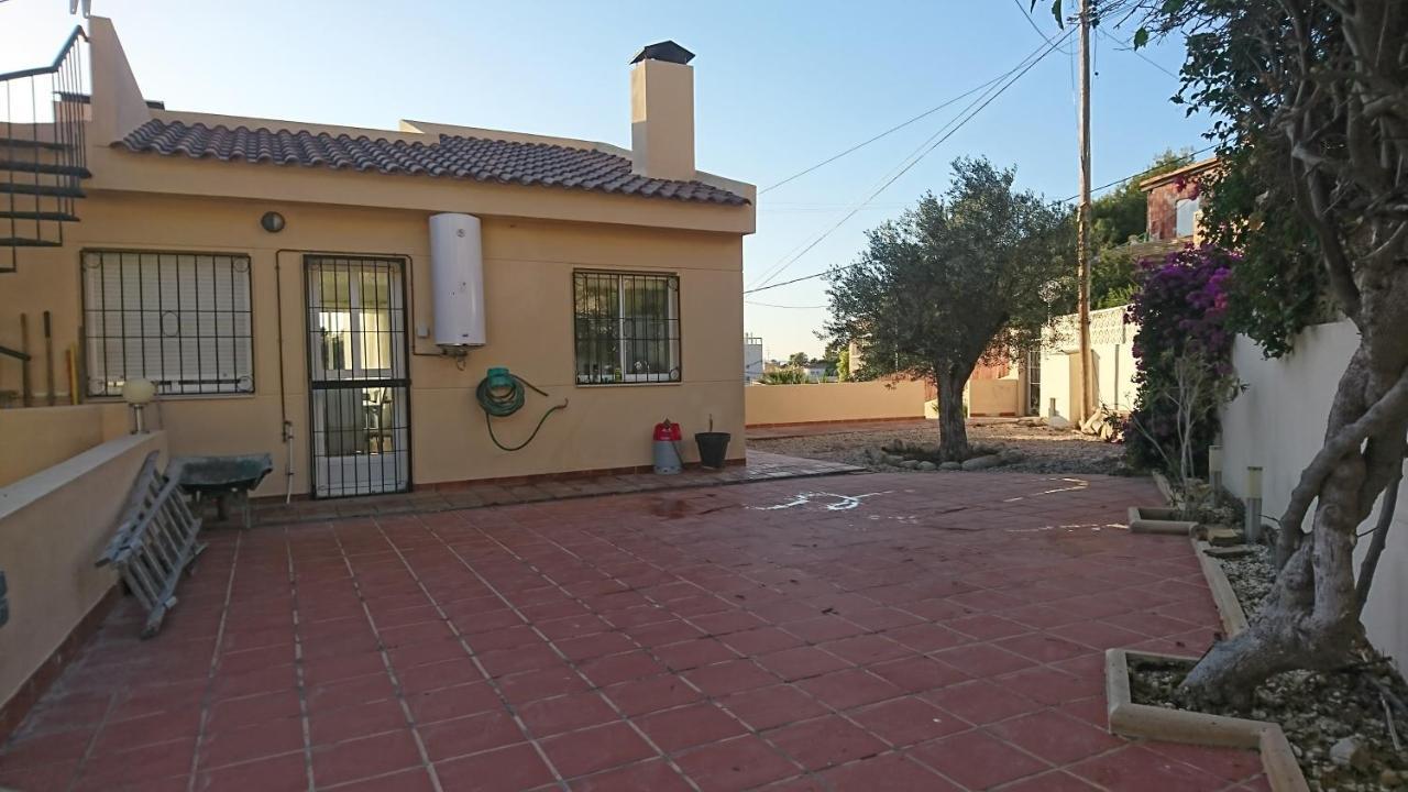 Guesthouse en Coveta fumà- El Campello Esterno foto